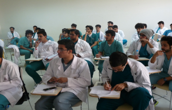 محاضرة عن التدريب الصيدلي الميداني الأول ( 301 تدص ) لطلاب المستوى السادس بالكلية من شركة انوفا السعودية للرعاية الصحية