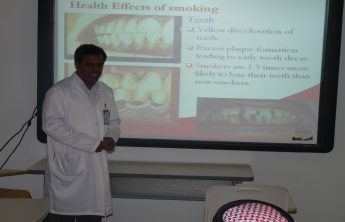 محاضرة الدكتور محمد نظم أنصاري بعنوان: ( تدخين السجائر: مخاطر أمراض القلب والأوعية الدموية ، استراتيجيات تنفيذ الإقلاع عن التدخين )