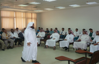 وحدة التوعية الفكرية بكلية الصيدلة تنظم محاضرة تحت عنوان (كيف تكون مبدعاً) لسعادة الدكتور فهد العندس