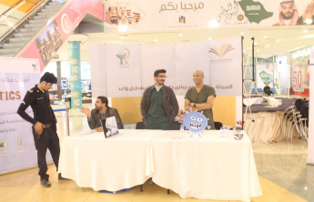 كلية الصيدلة تقيم فعالية المضادات الحيوية