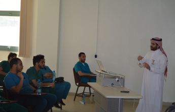 لجنة التدريب الصيفي الميداني تقيم محاضرات تعريفية بالتدريب