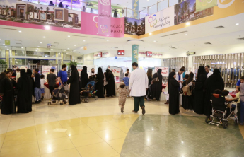 طلاب الصيدلة يدشنون مبادرة فلق (لتنمية الطموح داخل الاطفال)