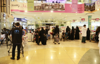 طلاب الصيدلة يدشنون مبادرة فلق (لتنمية الطموح داخل الاطفال)