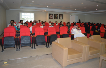 أقامت كلية الصيدلة ممثلة بوحدة الخريجين و بالتعاون مع نادي الرعاية الصيدلية ملتقى المهنة الأول و الذي حمل شعار &quot; نجاحكم هو قصتنا&quot;.