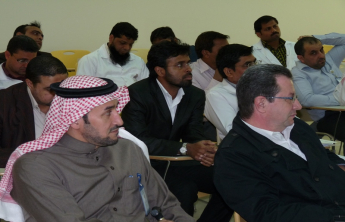 Lecture by Dr. Farooq Anwar entitled: (innovations in extraction and separation and characterization of bio-active products in plants ( phenolic compounds)