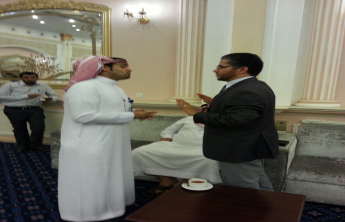 The presence of some faculty members in the seminar on modern methods to increase the effectiveness of screening pharmaceutical researchers set up byAl-Bahatha foundation for medical and scientific equipment