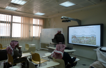 Lecture by Dr. Mohammed Kaissi entitled: (drug chemistry) for employees of the Anti-Narcotics Directorate