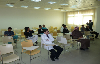 The Unit for college graduates organized a workshop  on &quot;self-marketing&quot; Curriculum Vitae. personal interview&quot;