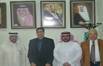 The college of Pharmacy have the honor to have Dr. Fadi El Khatib to review the recommendations in ‎the report of the external review team for the college