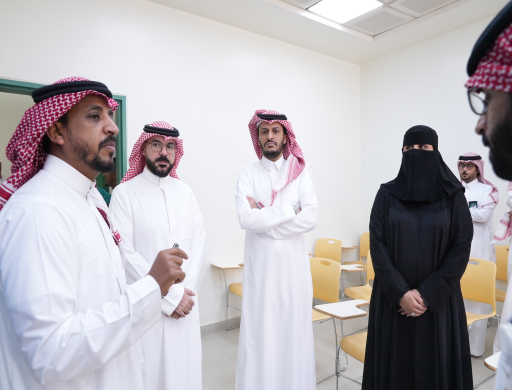 عميدة كلية الصيدلة تتفقد جاهزية القاعات الدراسية للعام الجديد ١٤٤٧